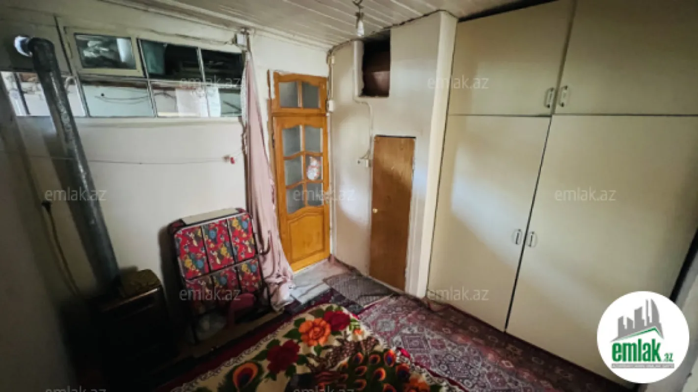 Satılır 2 otaqlı köhnə tikili 50 m²