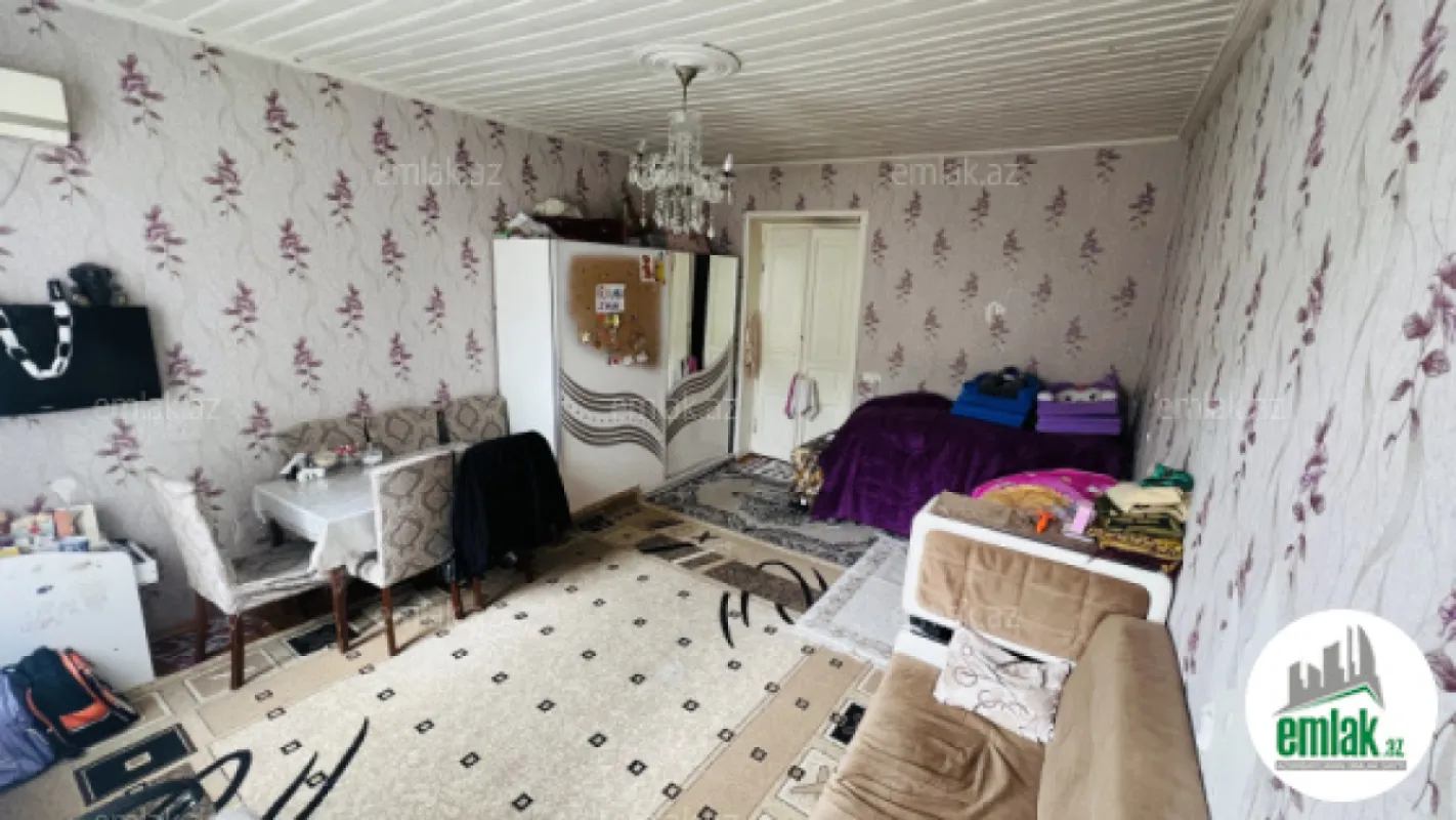 Satılır 2 otaqlı köhnə tikili 50 m²