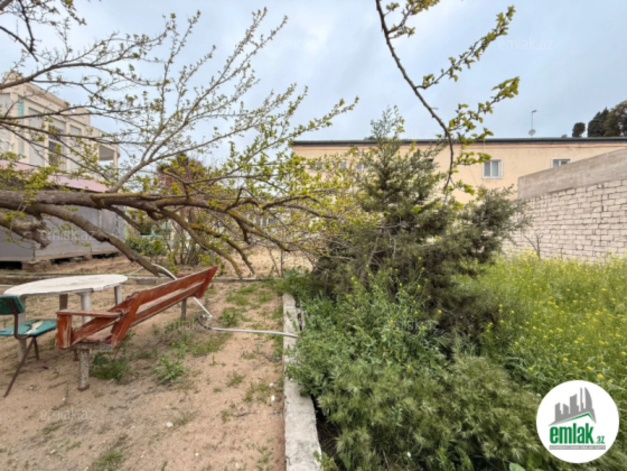 Satılır torpaq sahəsi 4 m²