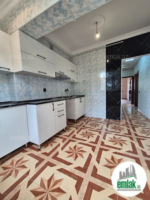 Satılır 3 otaqlı köhnə tikili 85 m²