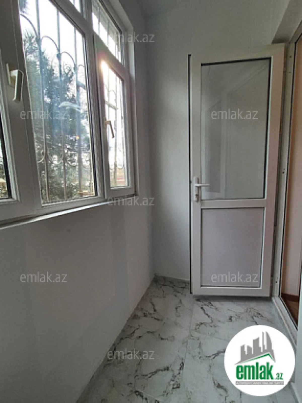 Satılır 3 otaqlı köhnə tikili 85 m²