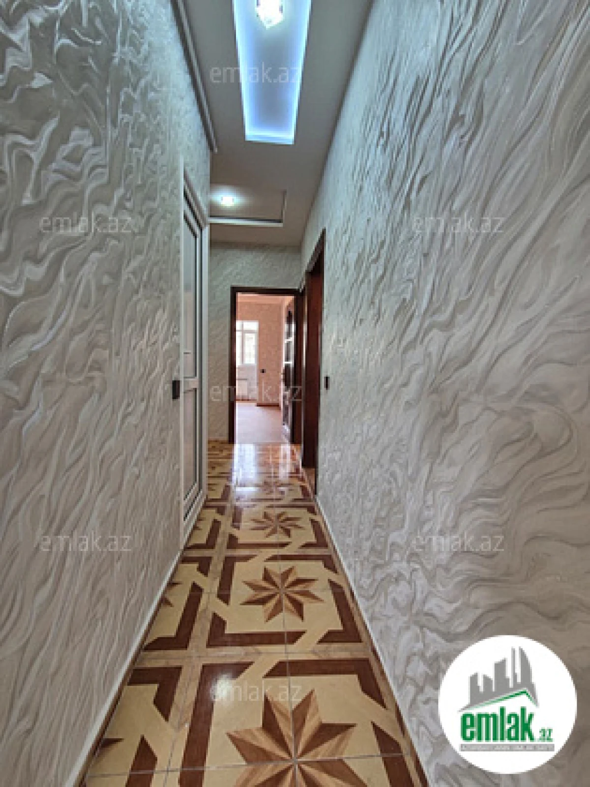 Satılır 3 otaqlı köhnə tikili 85 m²
