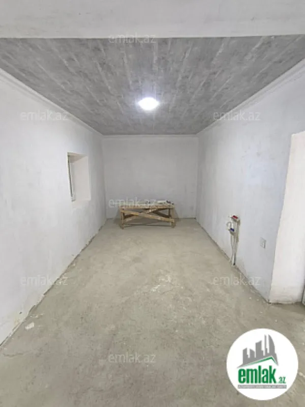 Satılır 5 otaqlı həyət evi 100 m²