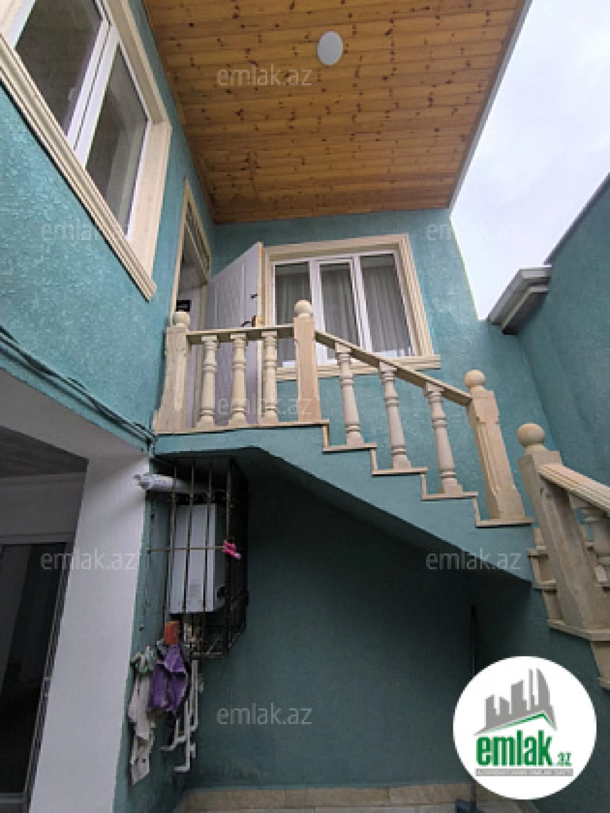 Satılır 5 otaqlı həyət evi 100 m²