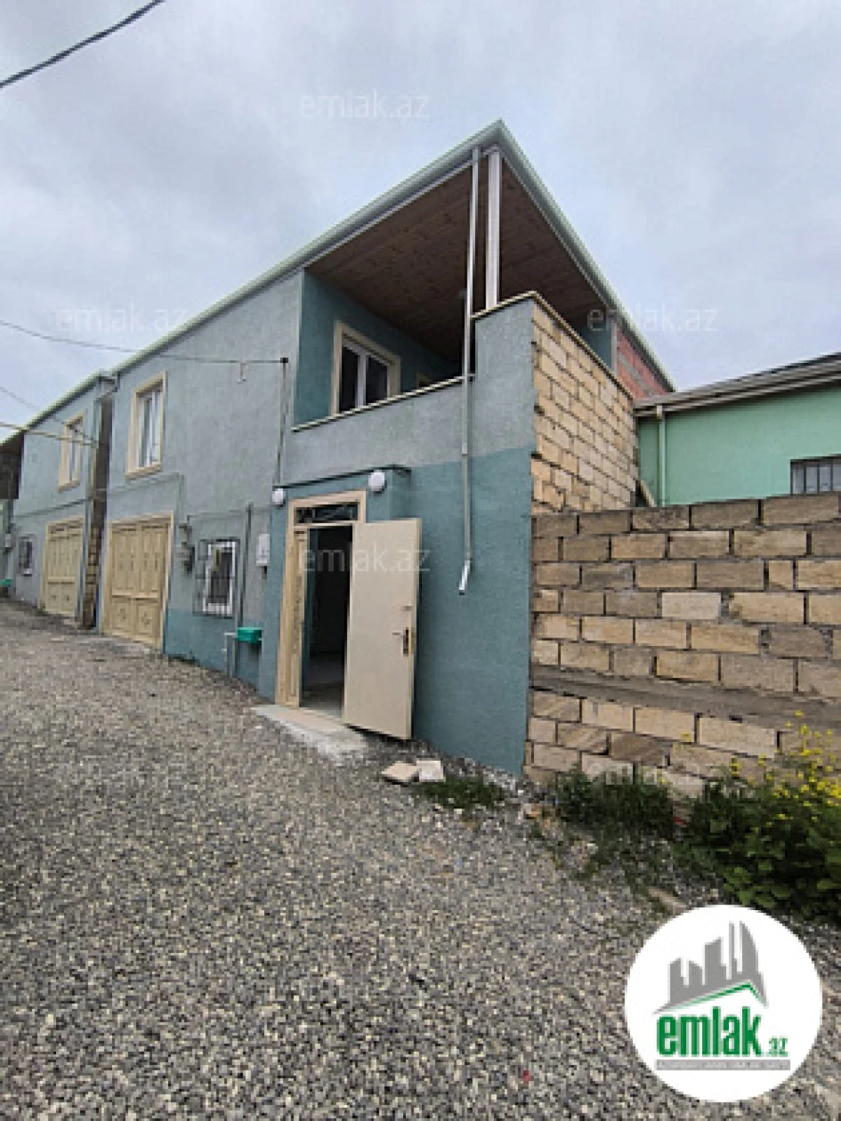 Satılır 5 otaqlı həyət evi 100 m²