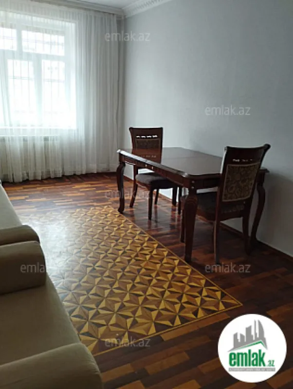 Satılır 3 otaqlı köhnə tikili 70 m²