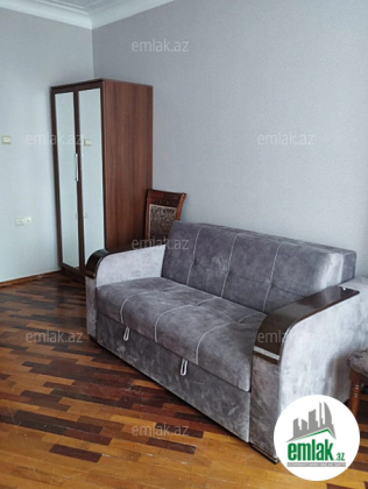 Satılır 3 otaqlı köhnə tikili 70 m²