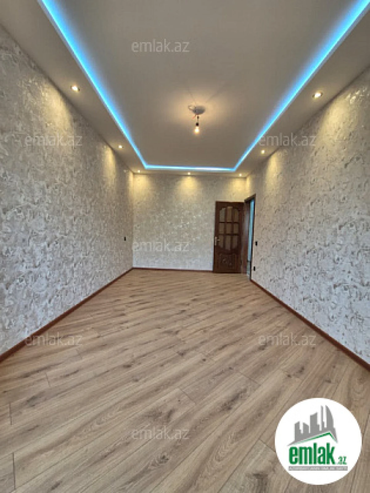 Satılır 3 otaqlı köhnə tikili 85 m²