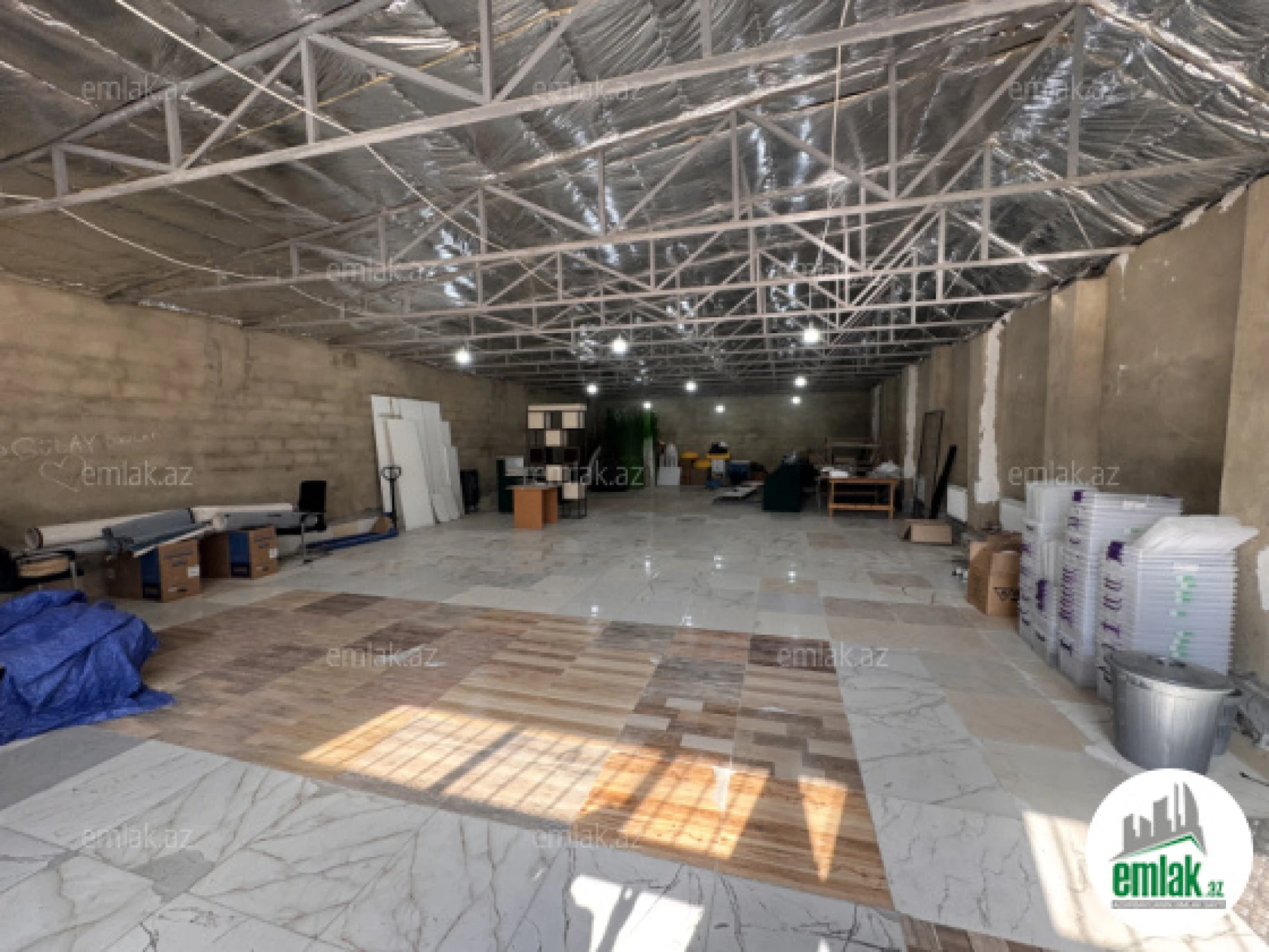 Satılır 2 otaqlı obyekt 300 m²