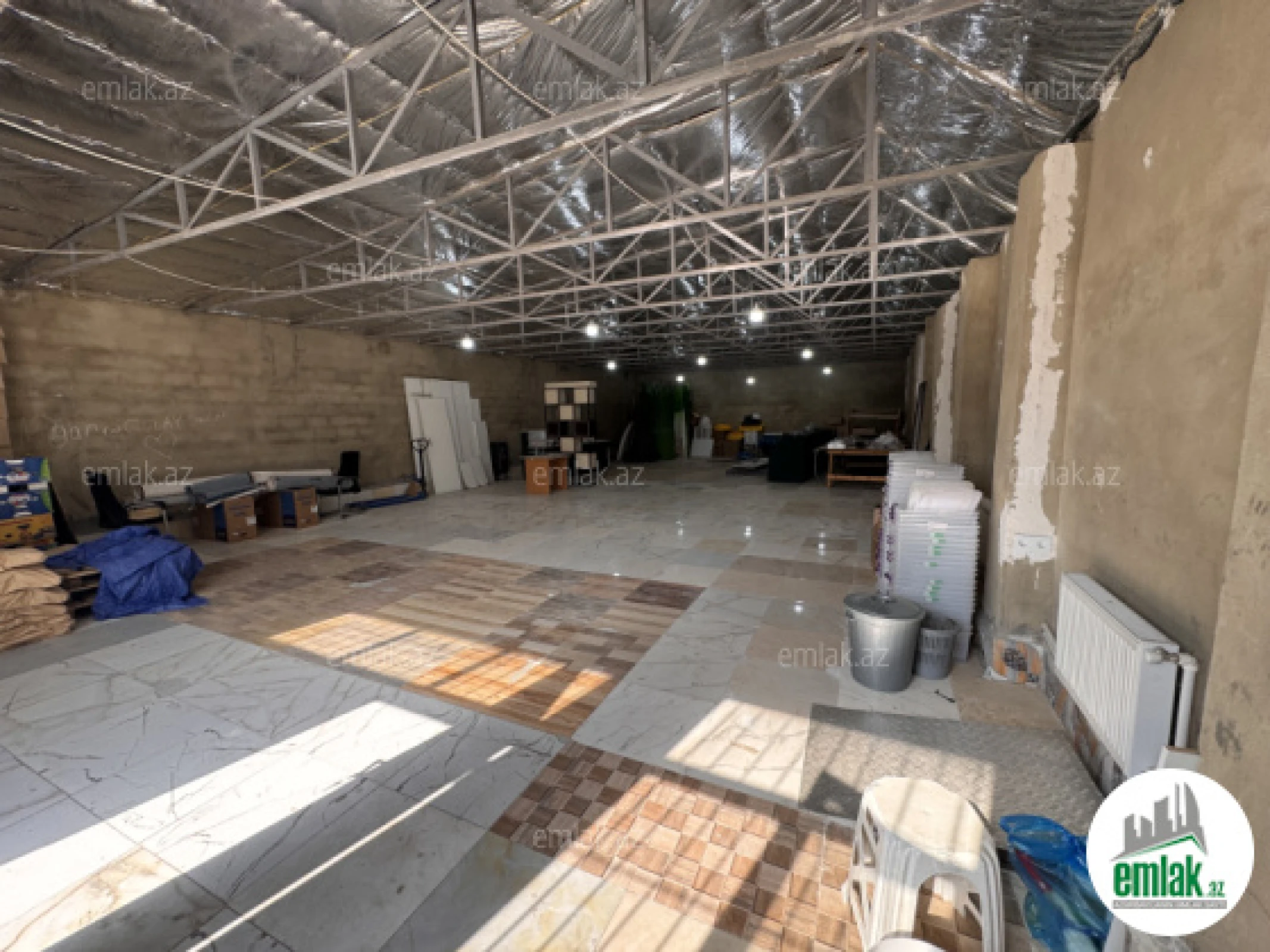 Satılır 2 otaqlı obyekt 300 m²