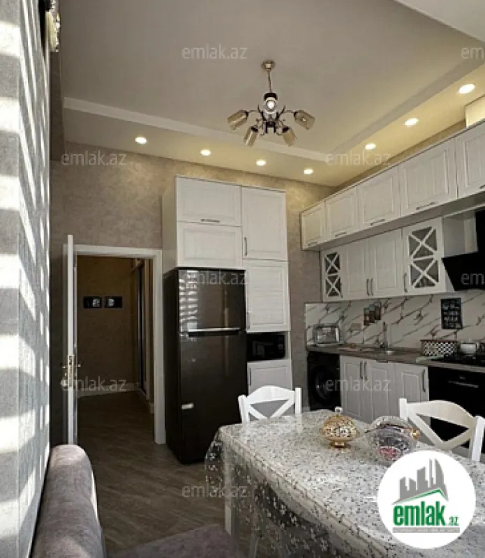 Satılır 3 otaqlı yeni tikili 105 m²