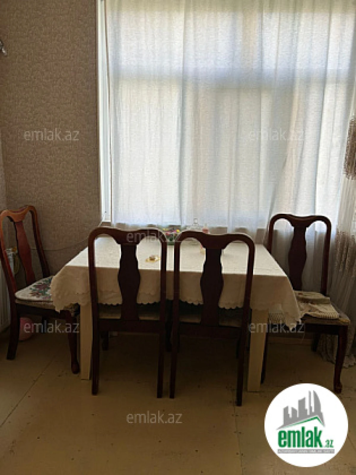 Satılır 3 otaqlı köhnə tikili 95 m²