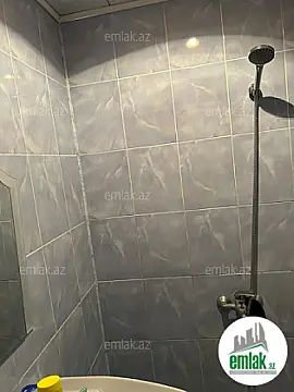 Satılır 3 otaqlı köhnə tikili 95 m²