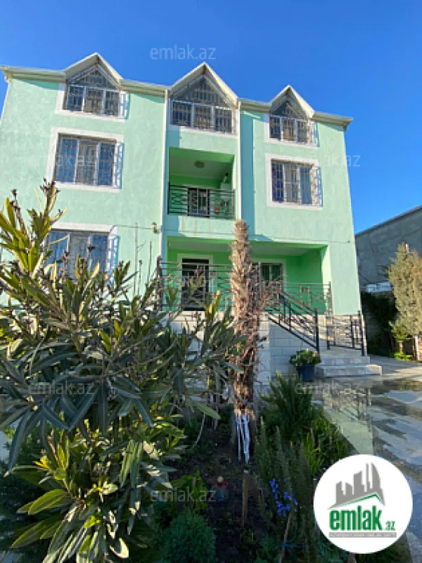 Satılır 5 otaqlı həyət evi 280 m²