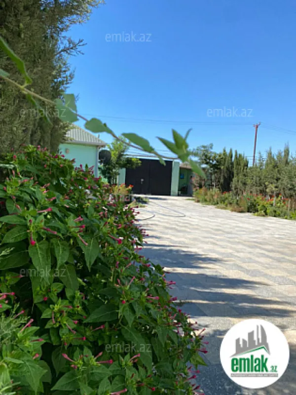 Satılır 5 otaqlı həyət evi 280 m²
