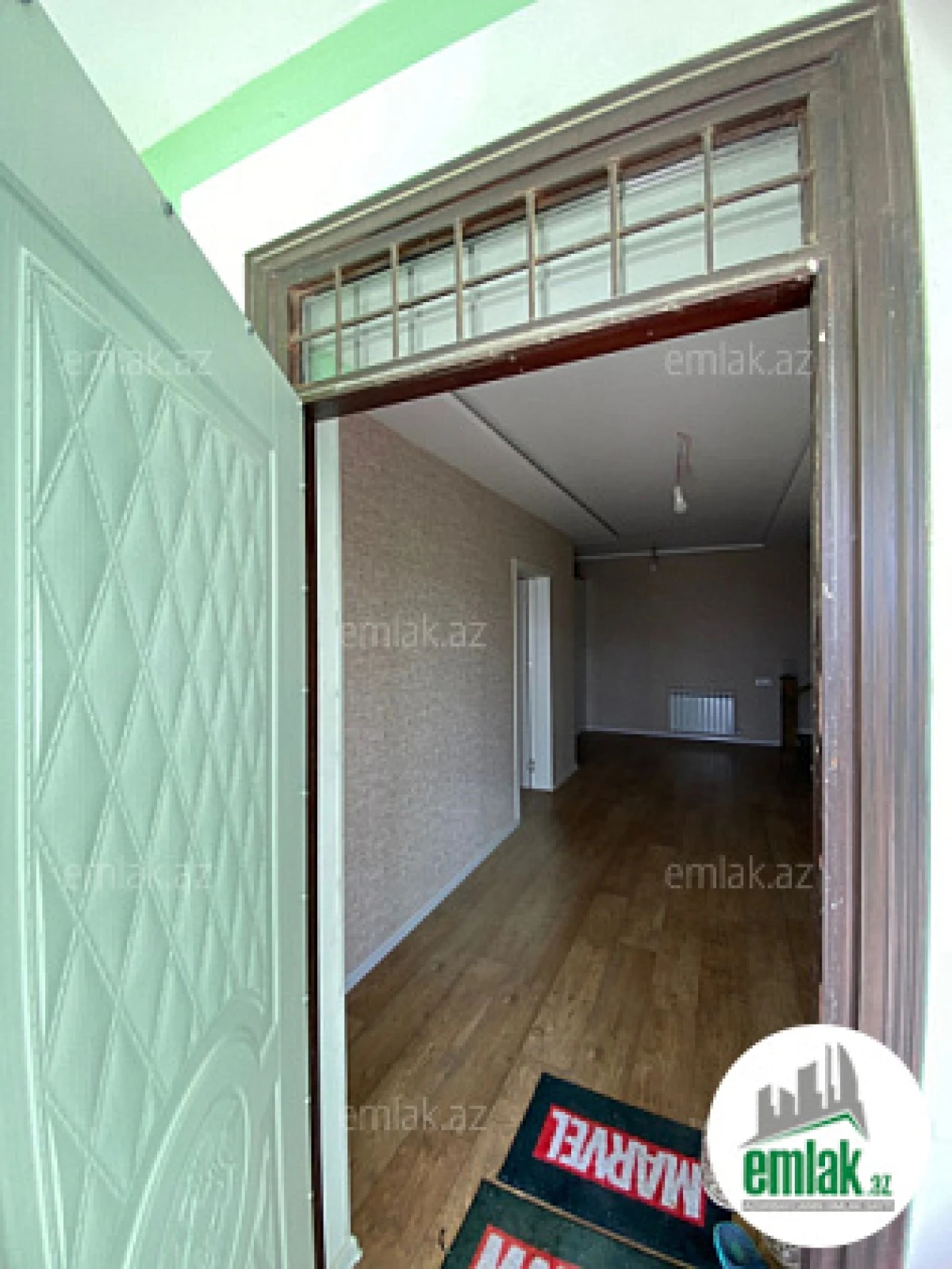 Satılır 5 otaqlı həyət evi 280 m²