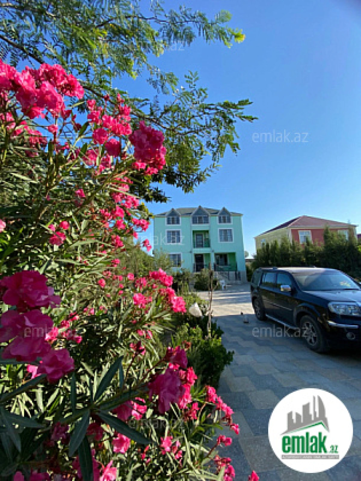 Satılır 5 otaqlı həyət evi 280 m²