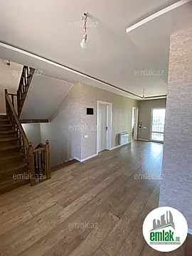 Satılır 5 otaqlı həyət evi 280 m²