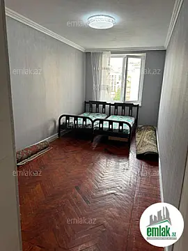 Satılır 2 otaqlı köhnə tikili 50 m²