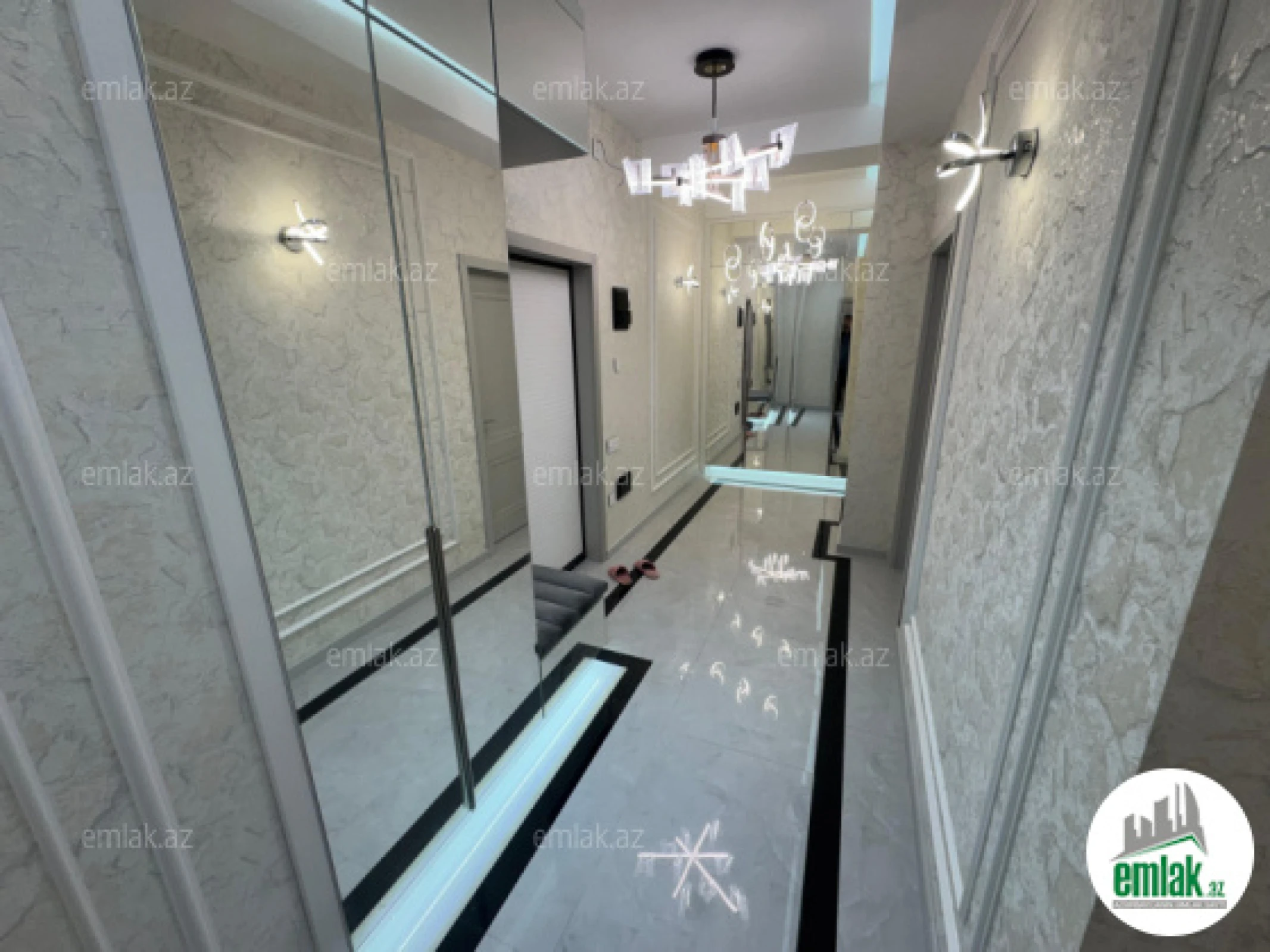 Satılır 2 otaqlı yeni tikili 85 m²