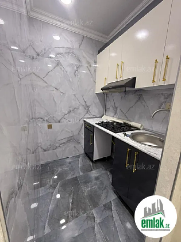 Satılır 2 otaqlı köhnə tikili 40 m²