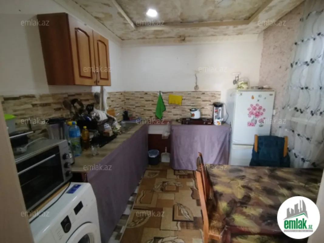 Satılır 3 otaqlı həyət evi 80 m²