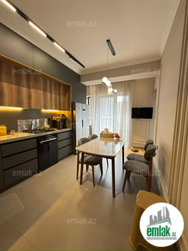 Satılır 3 otaqlı yeni tikili 128 m²
