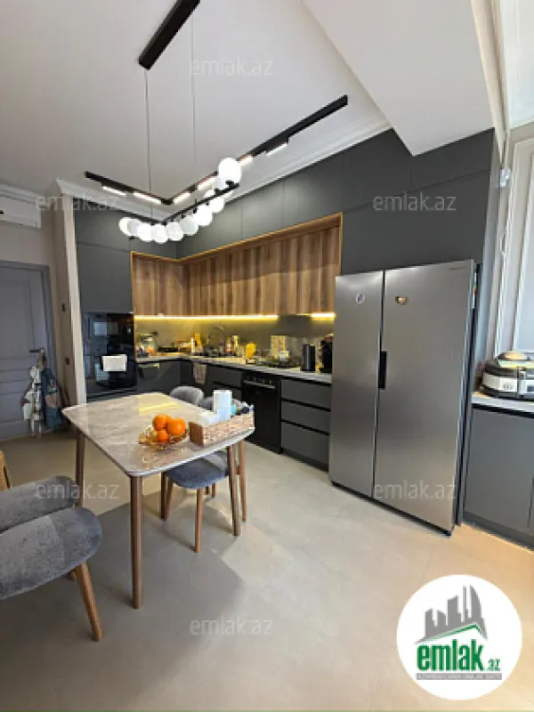 Satılır 3 otaqlı yeni tikili 128 m²
