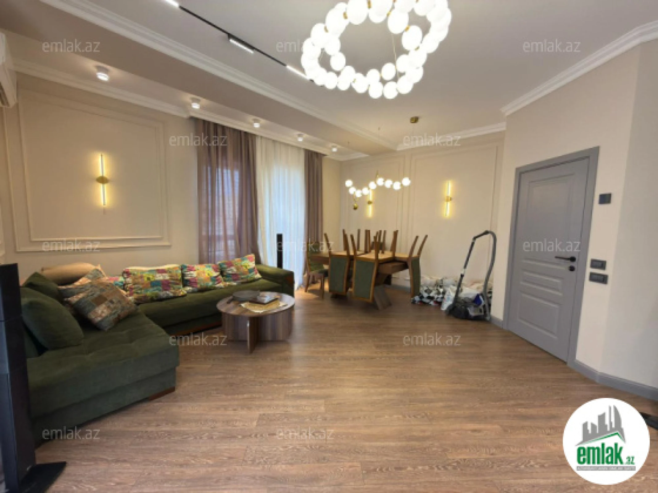 Satılır 3 otaqlı yeni tikili 128 m²