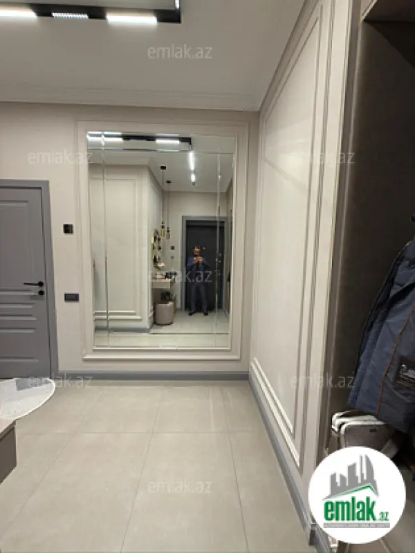 Satılır 3 otaqlı yeni tikili 128 m²