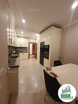 Satılır 4 otaqlı yeni tikili 130 m²