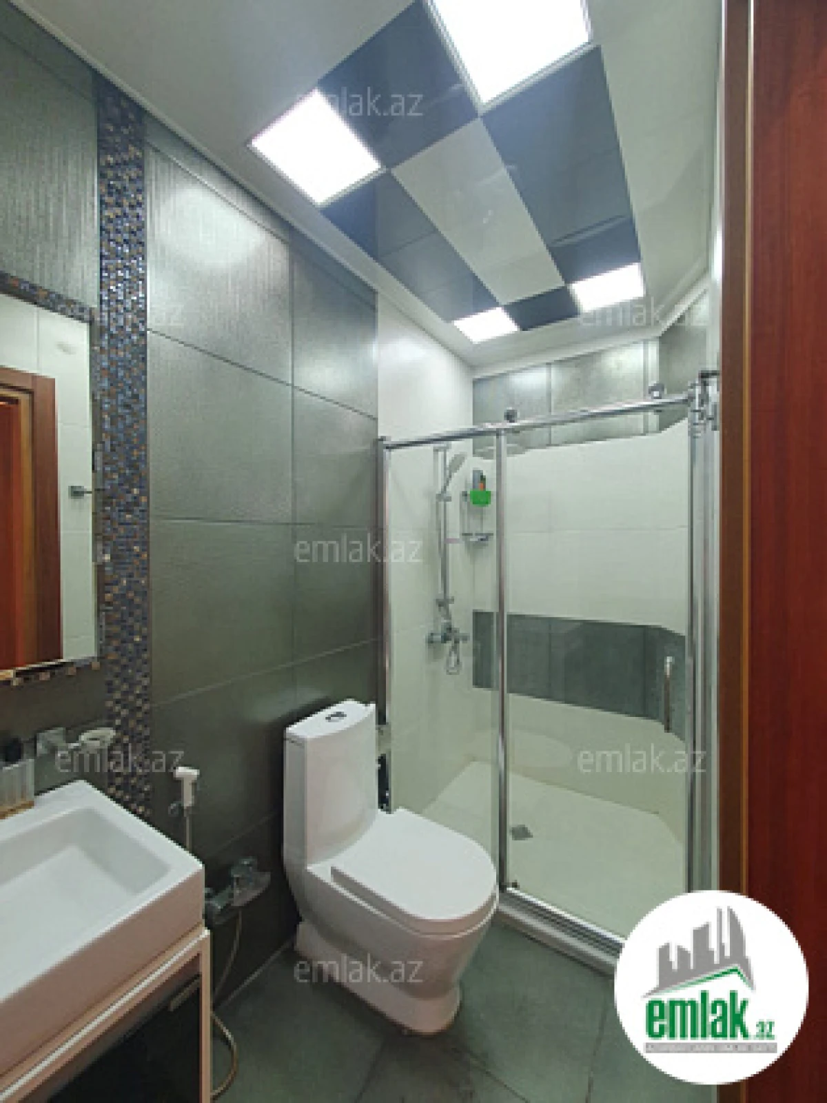 Satılır 4 otaqlı yeni tikili 130 m²