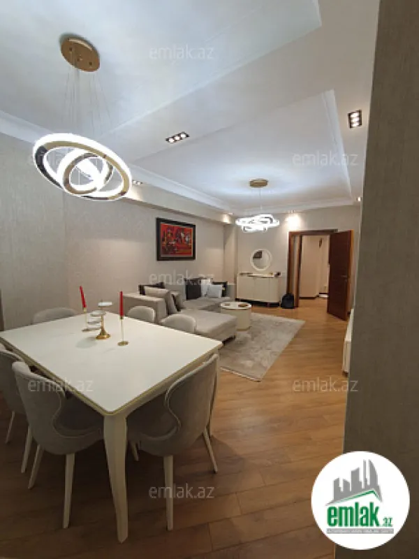Satılır 4 otaqlı yeni tikili 130 m²