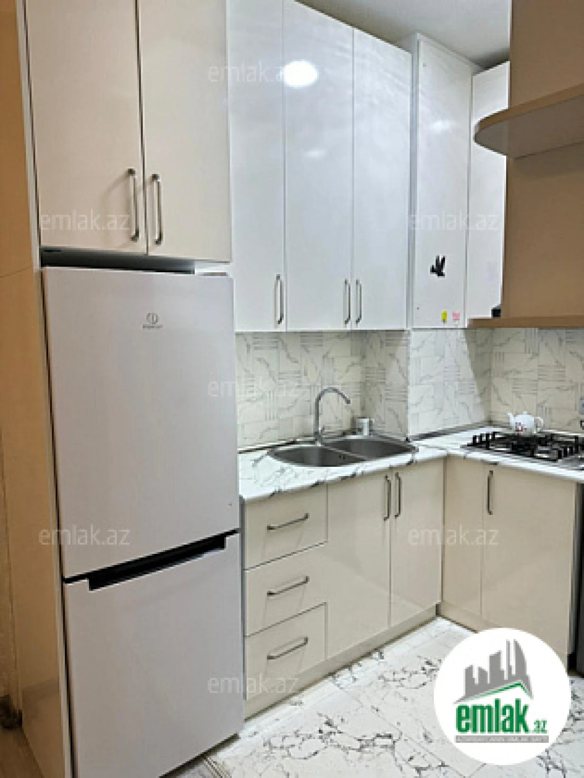 Satılır 2 otaqlı yeni tikili 50 m²