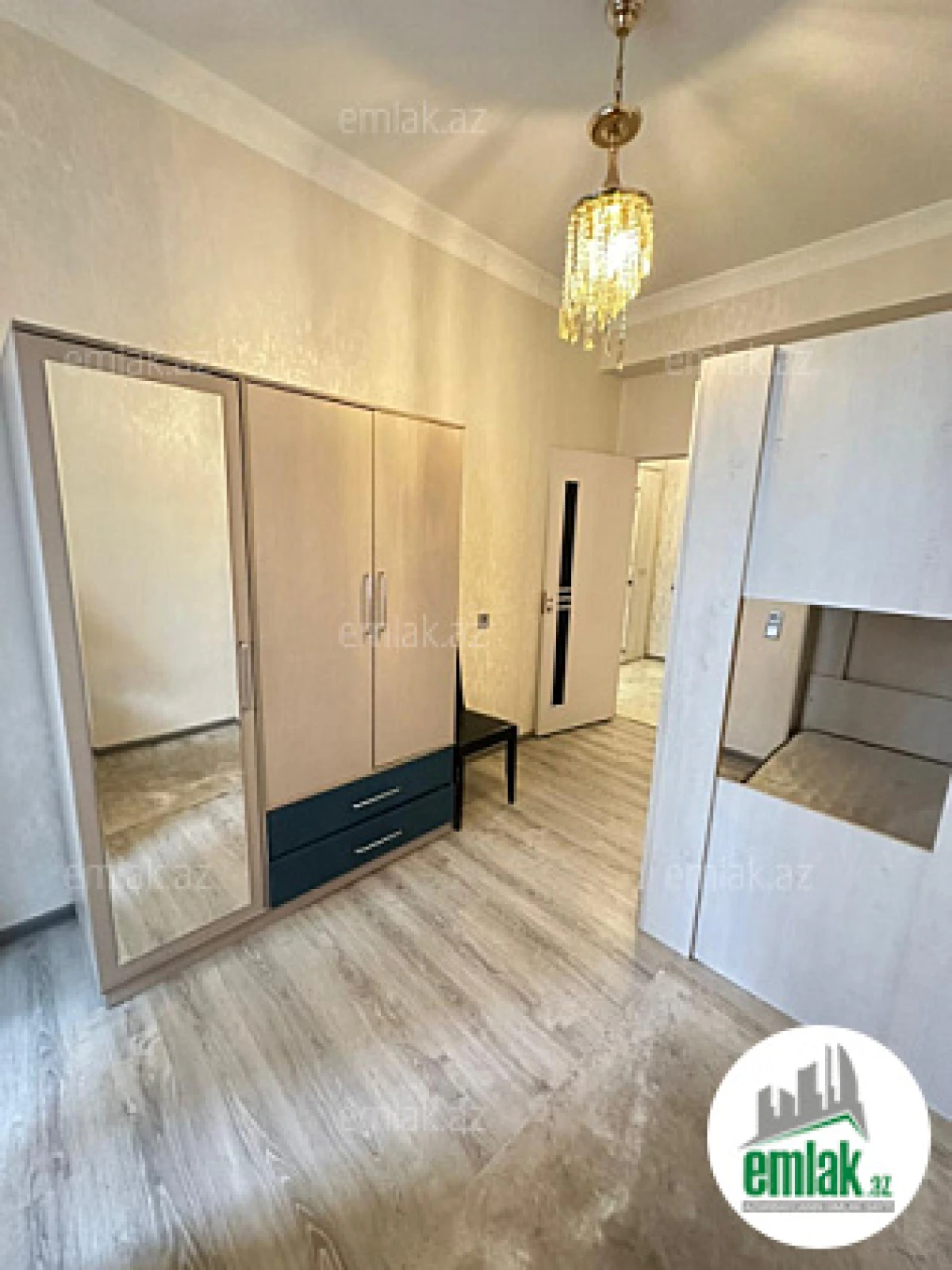 Satılır 2 otaqlı yeni tikili 50 m²