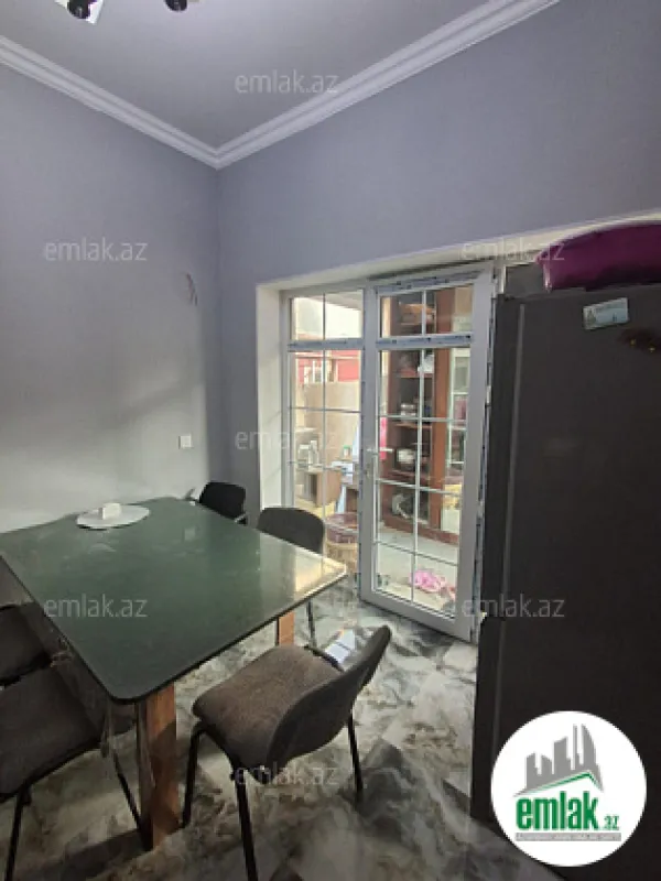 Satılır 4 otaqlı həyət evi 100 m²