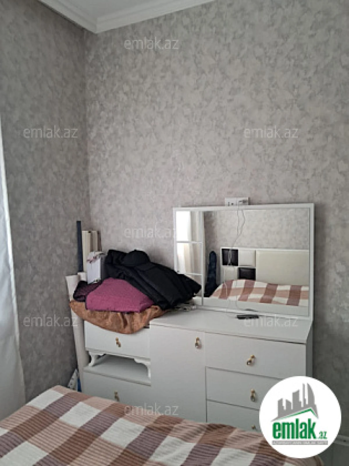 Satılır 4 otaqlı həyət evi 100 m²