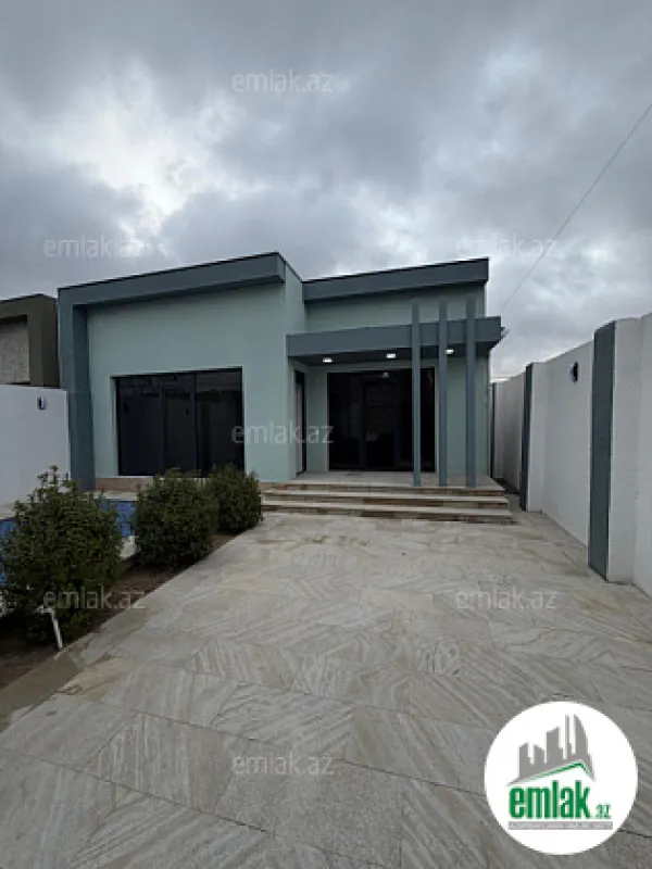 Satılır 4 otaqlı mənzil 100 m²