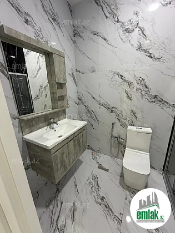 Satılır 4 otaqlı mənzil 100 m²