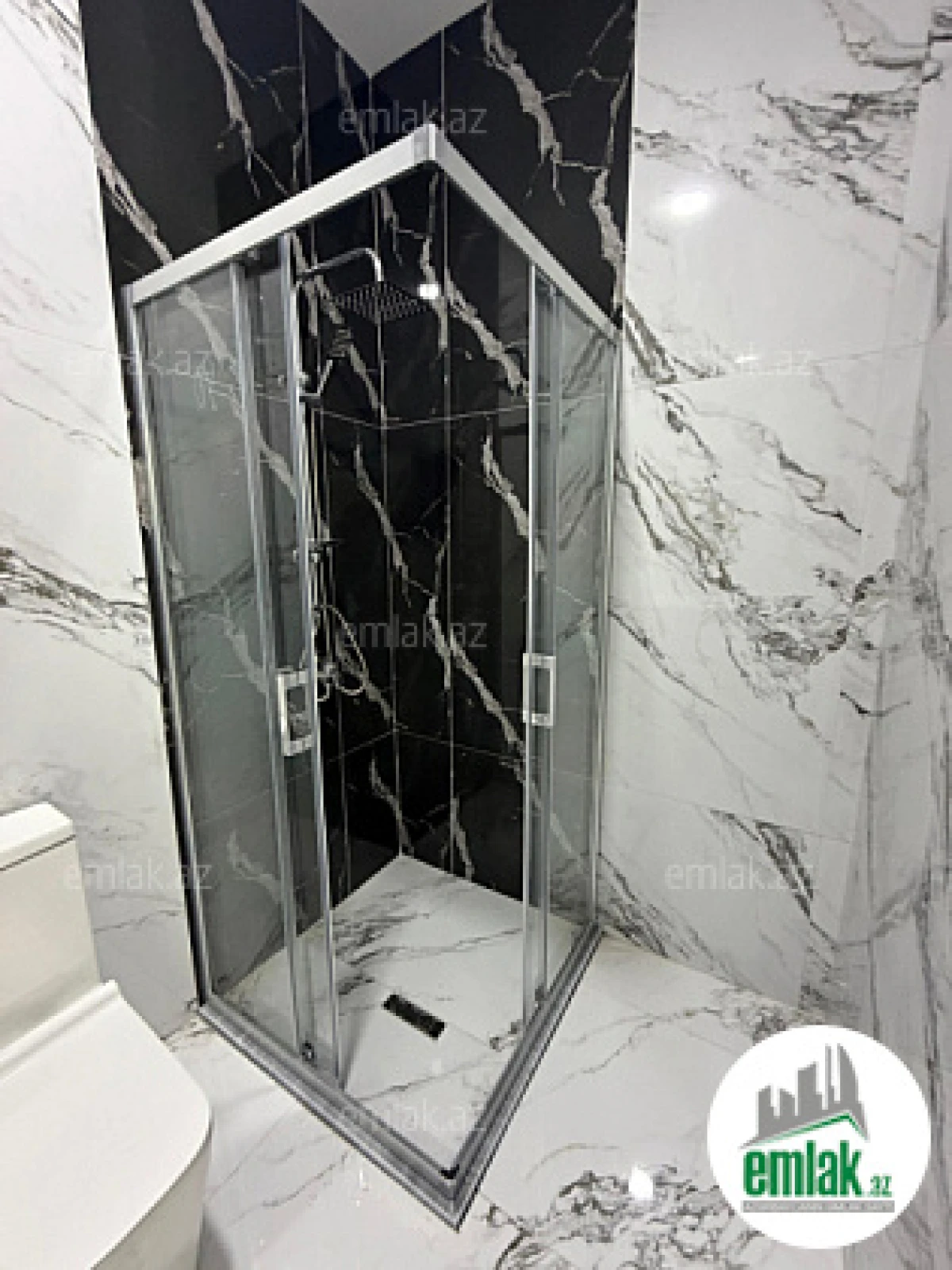 Satılır 4 otaqlı mənzil 100 m²