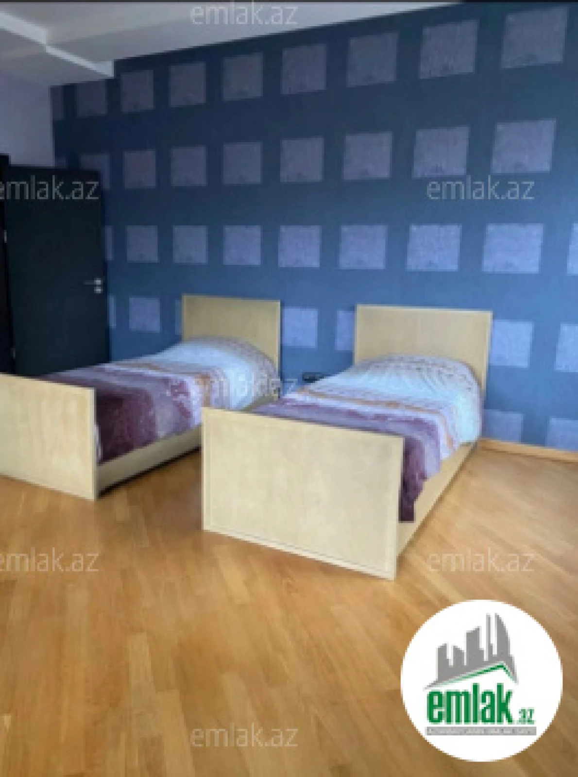 Satılır 8 otaqlı həyət evi 650 m²