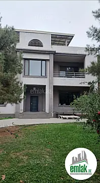 Satılır 8 otaqlı həyət evi 650 m² — Bakı 8 otaq 650.00 m²