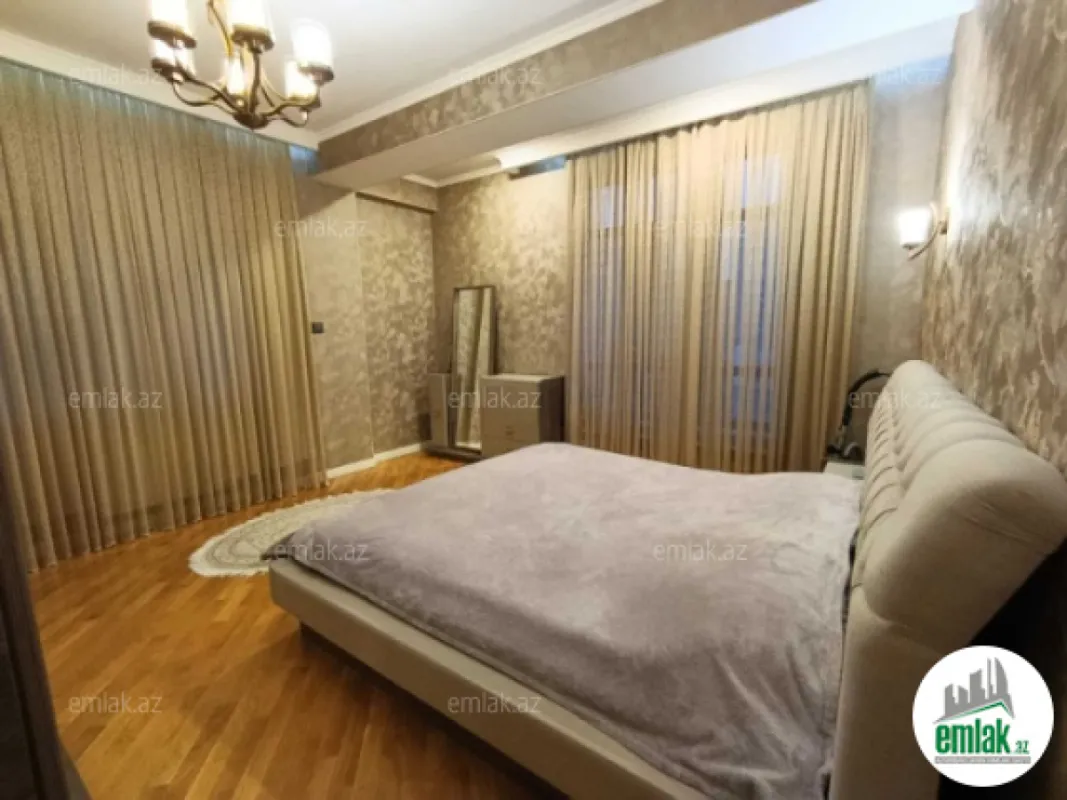 Satılır 3 otaqlı yeni tikili 127.4 m²