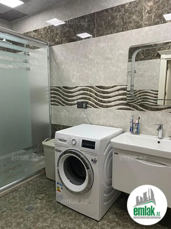 Satılır 3 otaqlı yeni tikili 127.4 m²