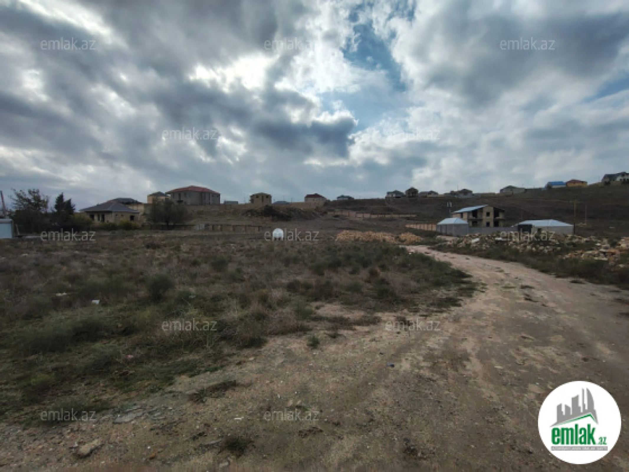 Satılır torpaq sahəsi 2.5 m²