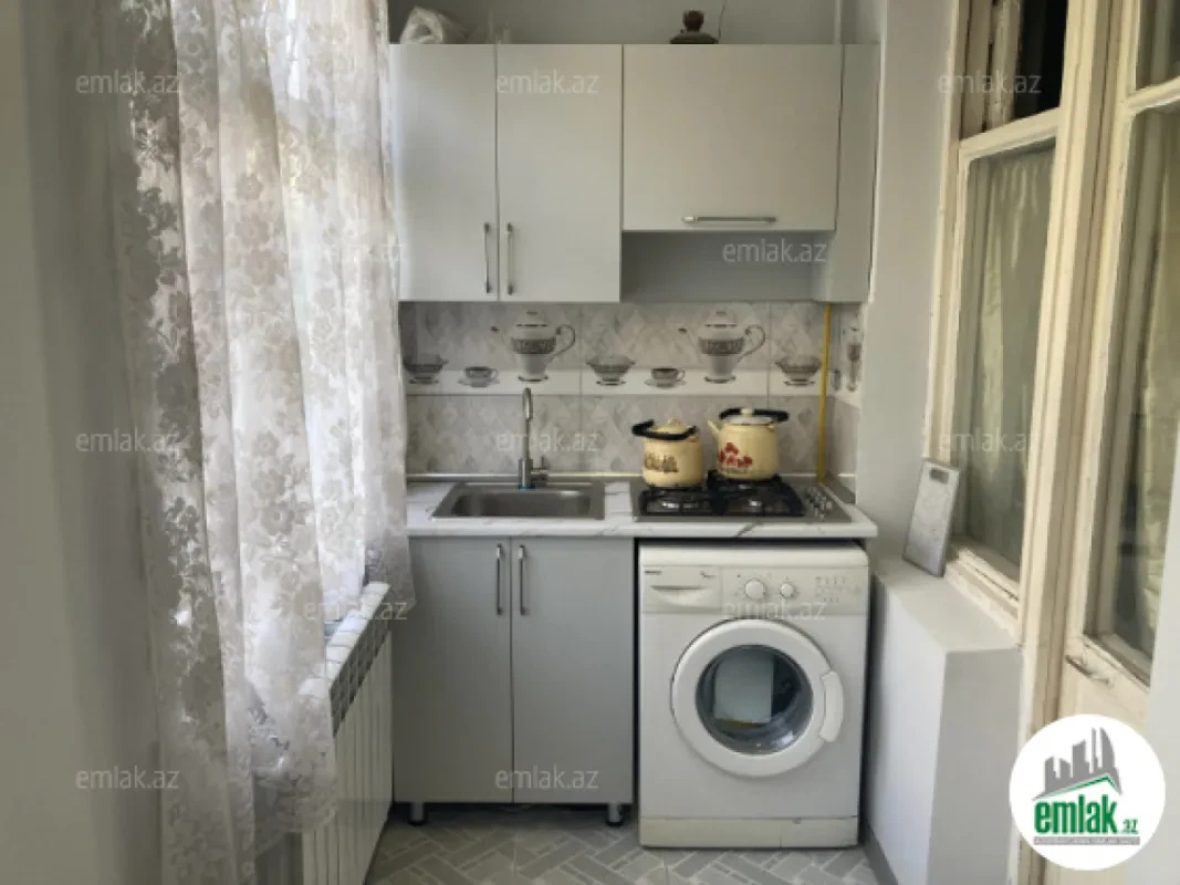 Satılır 3 otaqlı köhnə tikili 65 m²