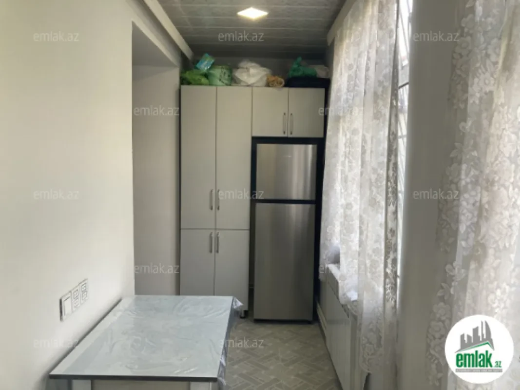 Satılır 3 otaqlı köhnə tikili 65 m²