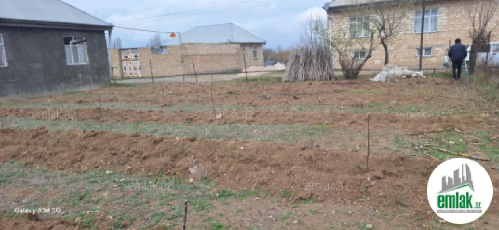Satılır torpaq sahəsi 20 m²