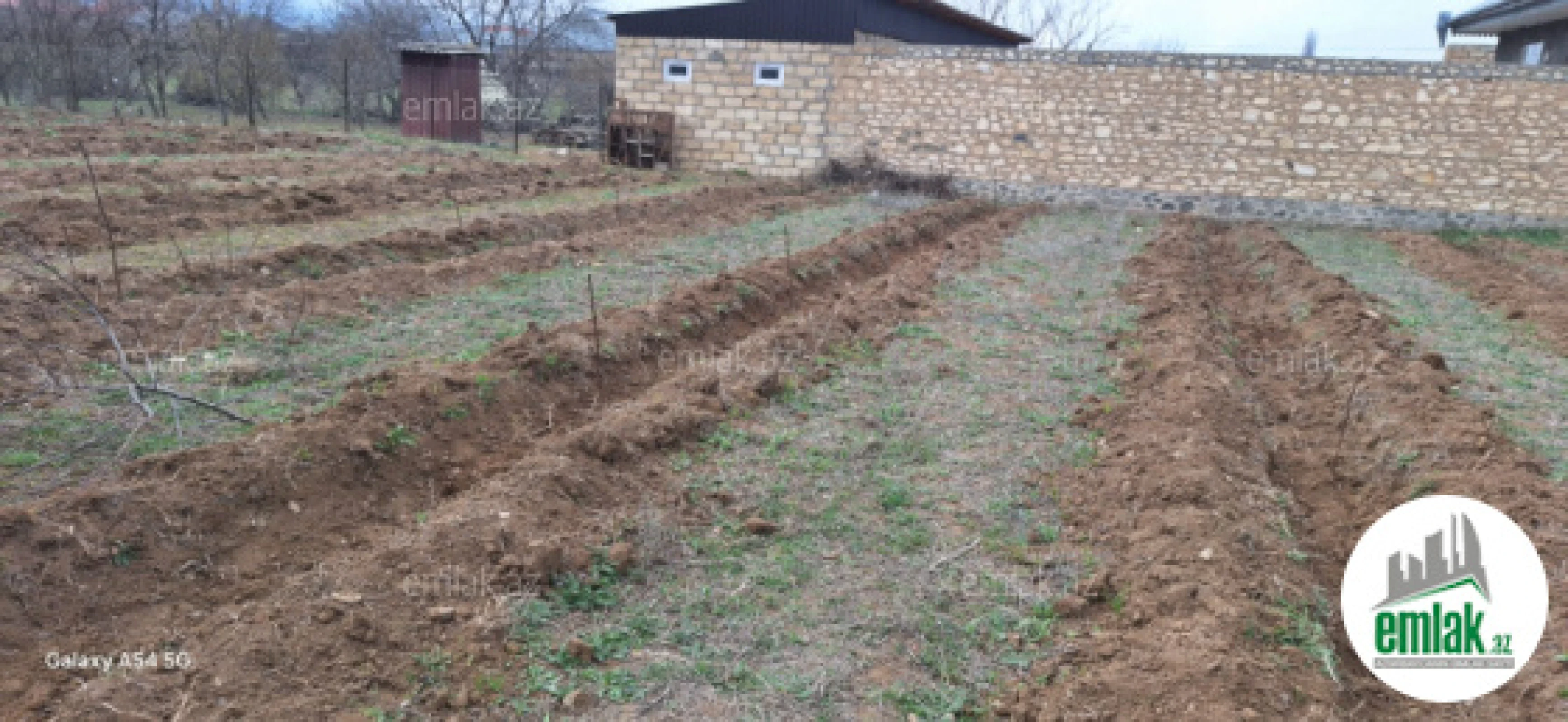 Satılır torpaq sahəsi 20 m²