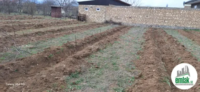 Satılır torpaq sahəsi 20 m²